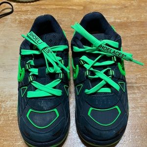 Off White x Nike black boys Air Rubber Dunk Green Strike